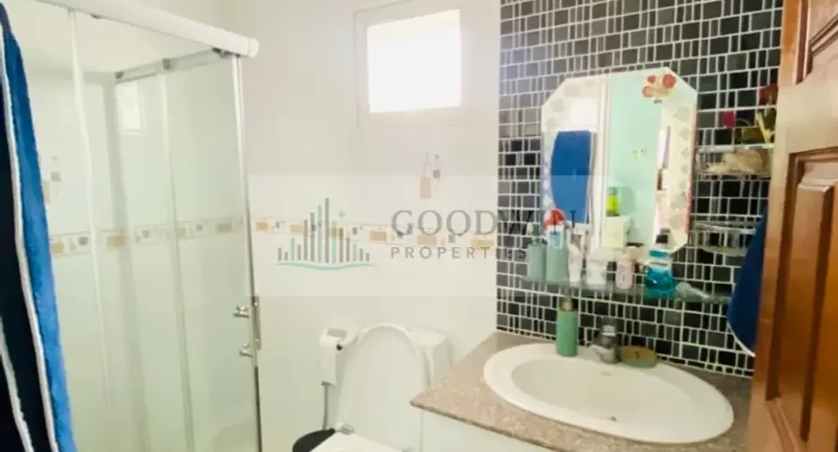 Haus zum Kauf mit 4 Zimmer in Bang Lamung, Chonburi