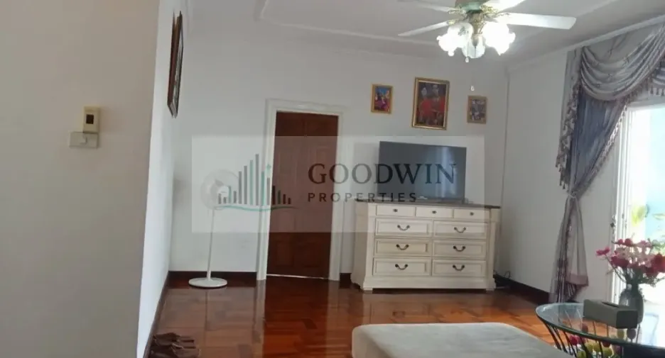 Haus zum Kauf mit 4 Zimmer in Bang Lamung, Chonburi