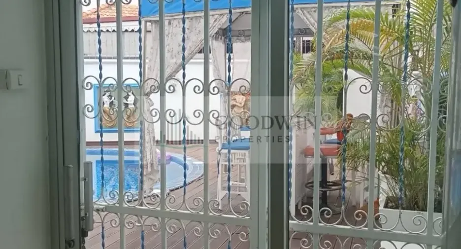 Haus zum Kauf mit 4 Zimmer in Bang Lamung, Chonburi