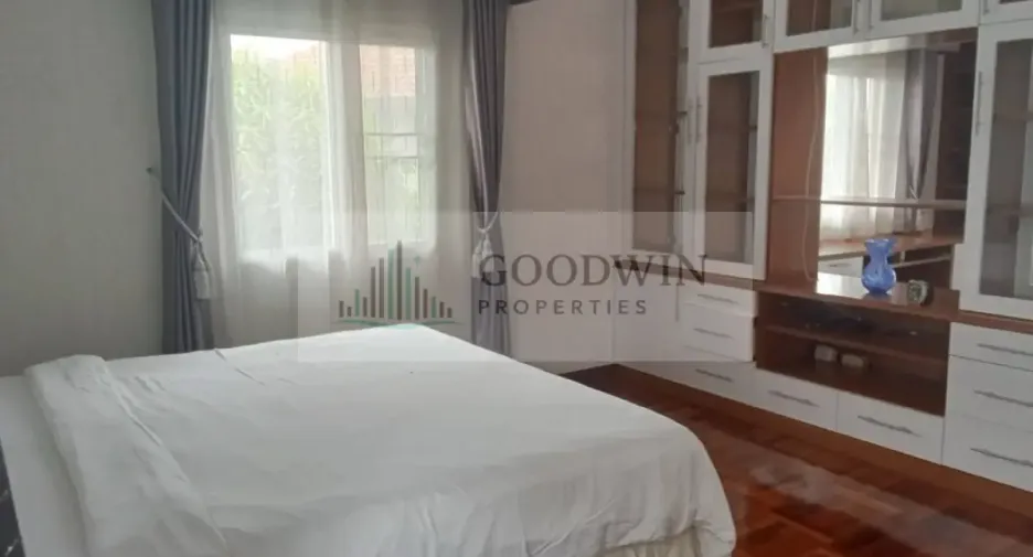 Haus zum Kauf mit 4 Zimmer in Bang Lamung, Chonburi