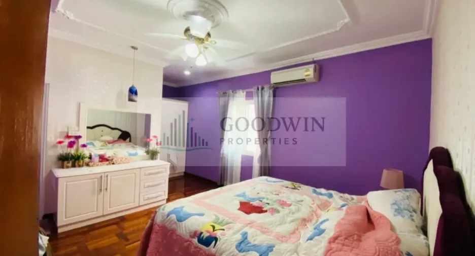 Haus zum Kauf mit 4 Zimmer in Bang Lamung, Chonburi
