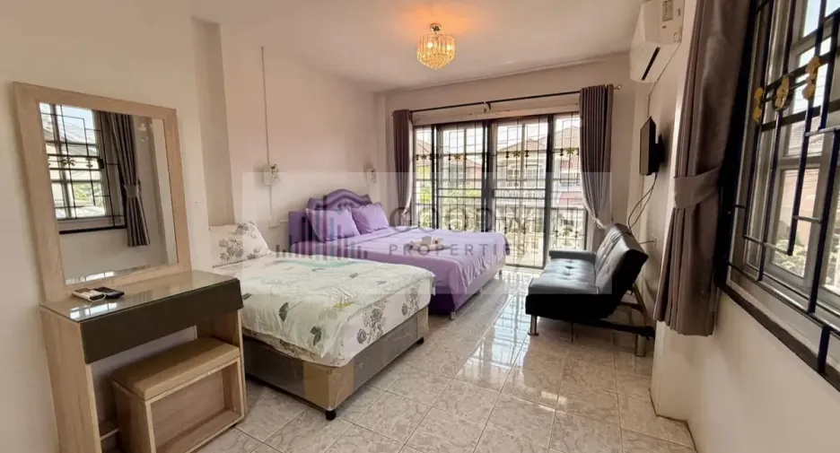 For sale and for rent 6 bedrooms house in Jomtien, Pattaya