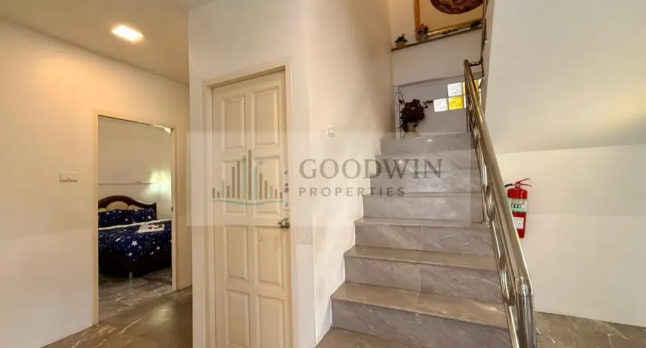 For sale and for rent 6 bedrooms house in Jomtien, Pattaya