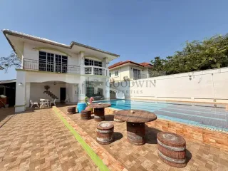出售 和 出租 7 卧室 公寓 在 Bang Lamung, Chon Buri