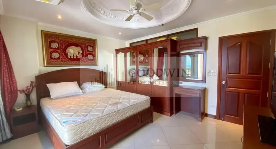 À vendre 2 chambres condo à Pratumnak, Pattaya