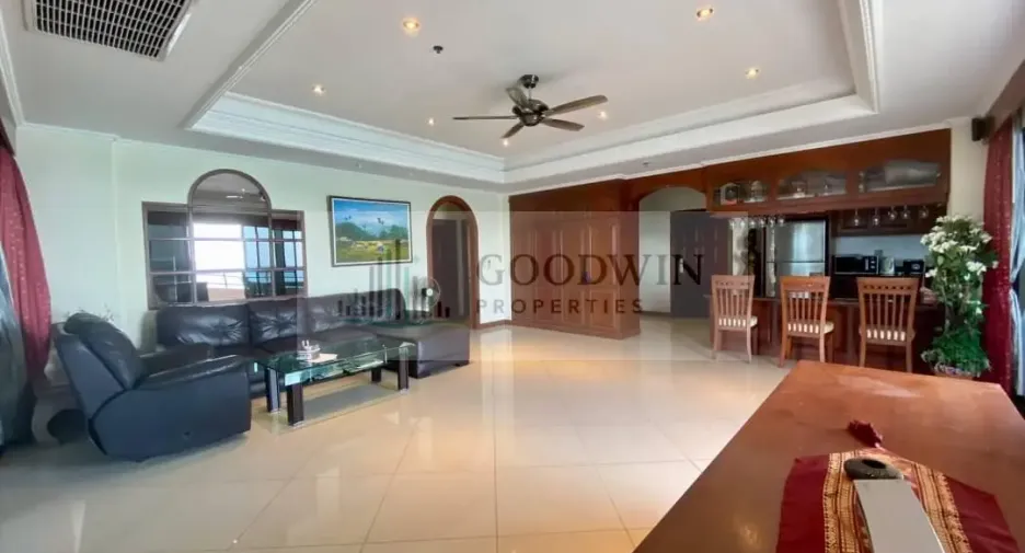 À vendre 2 chambres condo à Pratumnak, Pattaya