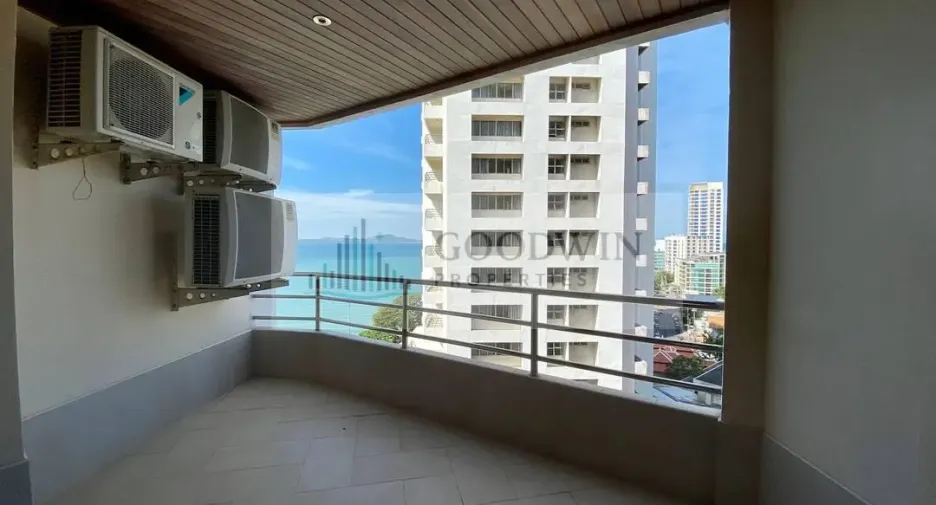 À vendre 2 chambres condo à Pratumnak, Pattaya
