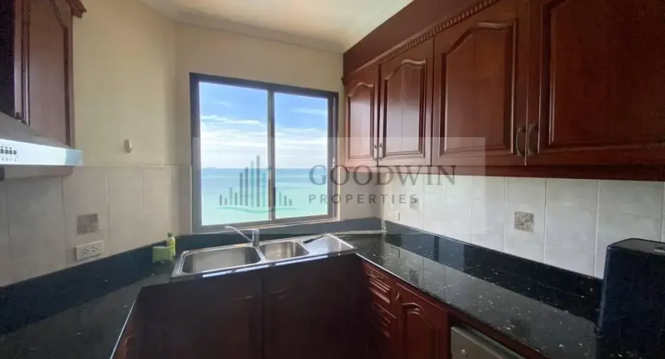 À vendre 2 chambres condo à Pratumnak, Pattaya