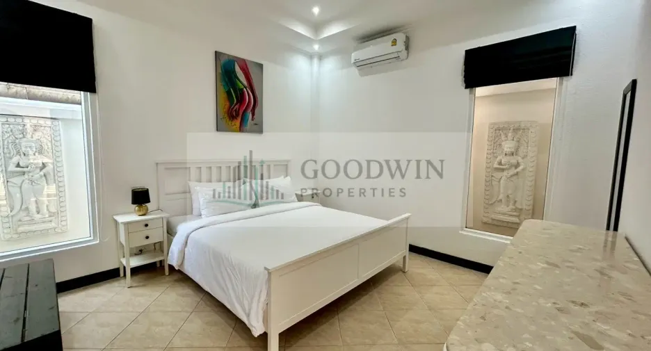 For sale 3 bedrooms villa in Pratumnak, Pattaya
