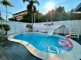 For rent and for sale 3 bedrooms villa in Bang Lamung, Chonburi