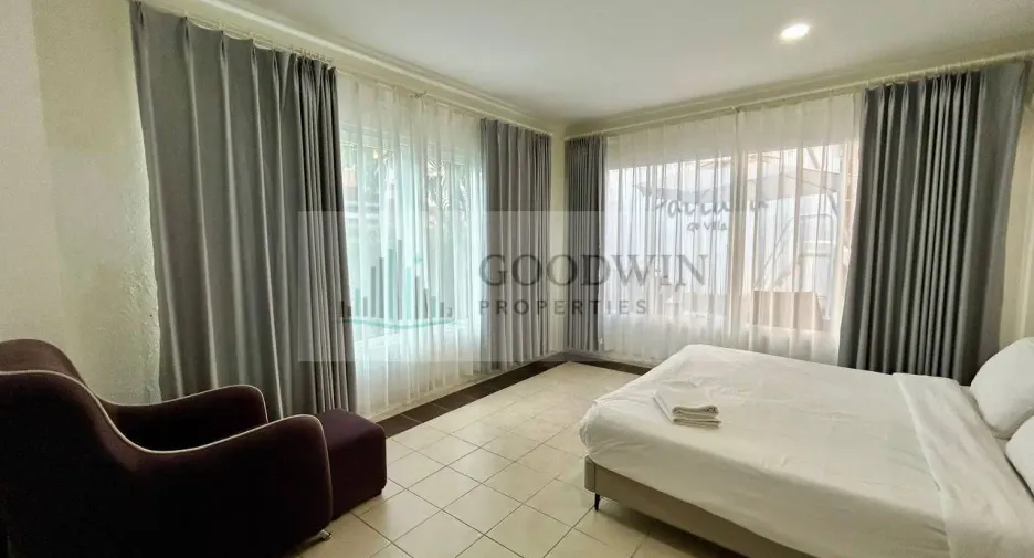 For rent and for sale 3 bedrooms house in Pratumnak, Pattaya