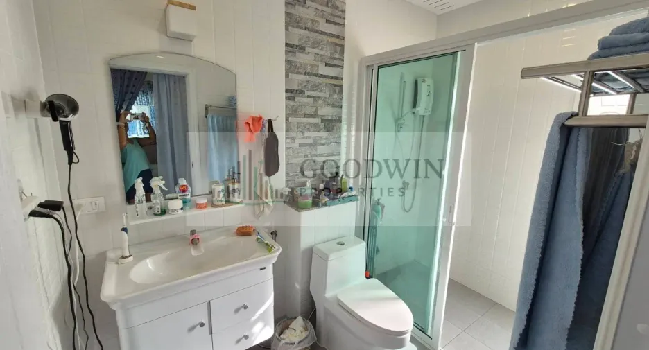 Haus zum Kauf und zur Miete mit 3 Zimmer in East Pattaya, Pattaya