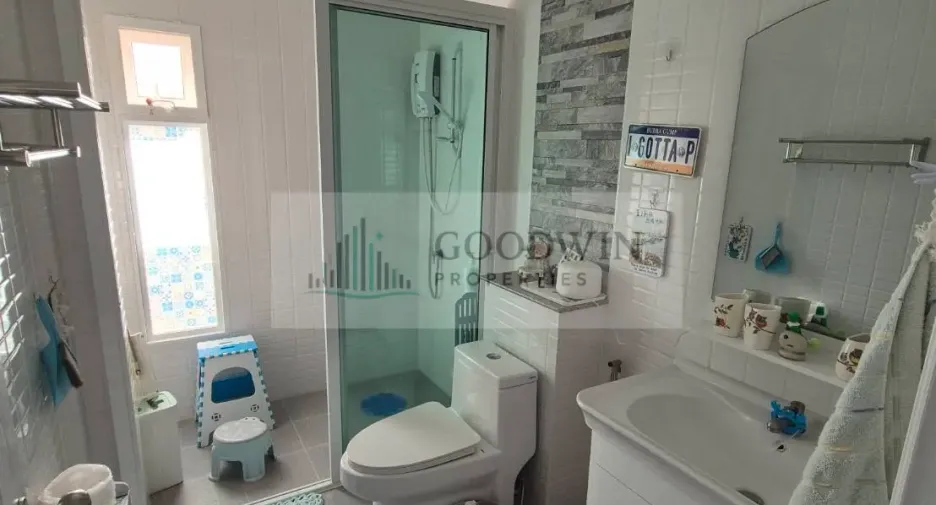 Haus zum Kauf und zur Miete mit 3 Zimmer in East Pattaya, Pattaya