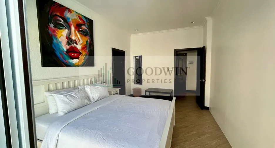 For sale 3 bedrooms villa in Pratumnak, Pattaya