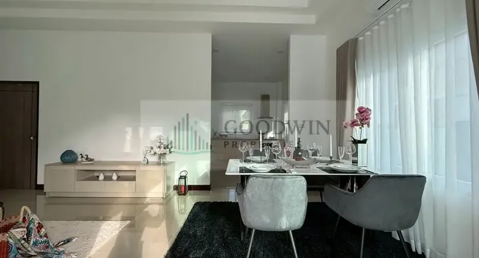 For sale 3 bedrooms house in East Pattaya, Pattaya