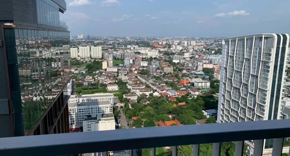Condo en venta y en alquiler de 1 habitaciones en Phra Khanong, Bangkok