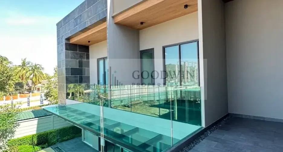 Casa en venta de 4 habitaciones en East Pattaya, Pattaya