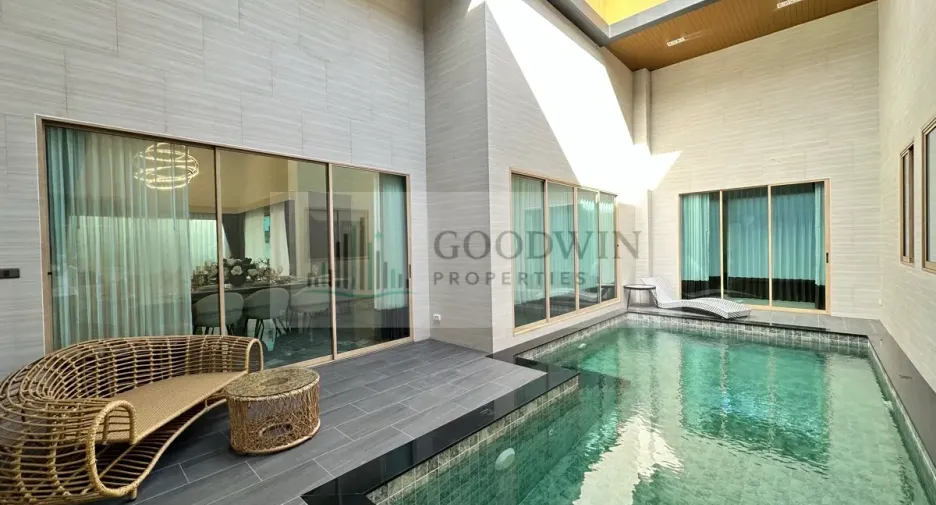 For sale 4 bedrooms house in Bang Lamung, Chonburi