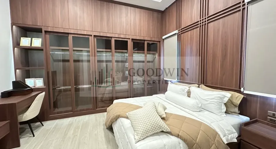 For sale 4 bedrooms house in Bang Lamung, Chonburi
