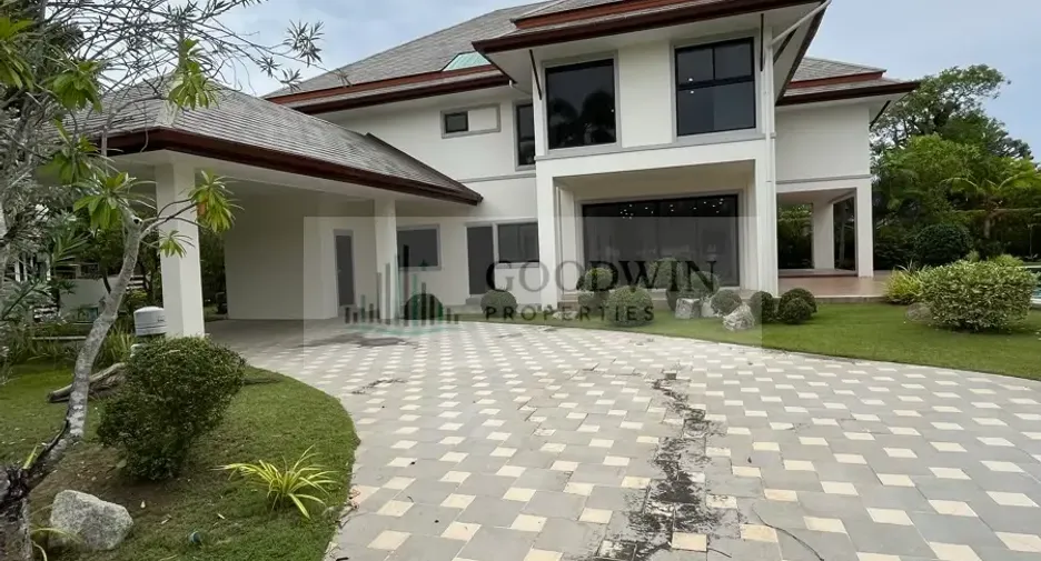 Condo en venta de 4 habitaciones en Huay Yai, Pattaya