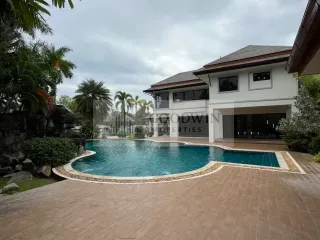For sale 4 ベッドルーム condo in Bang Lamung, Chonburi