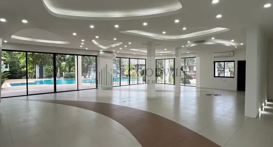Condo en venta de 4 habitaciones en Huay Yai, Pattaya