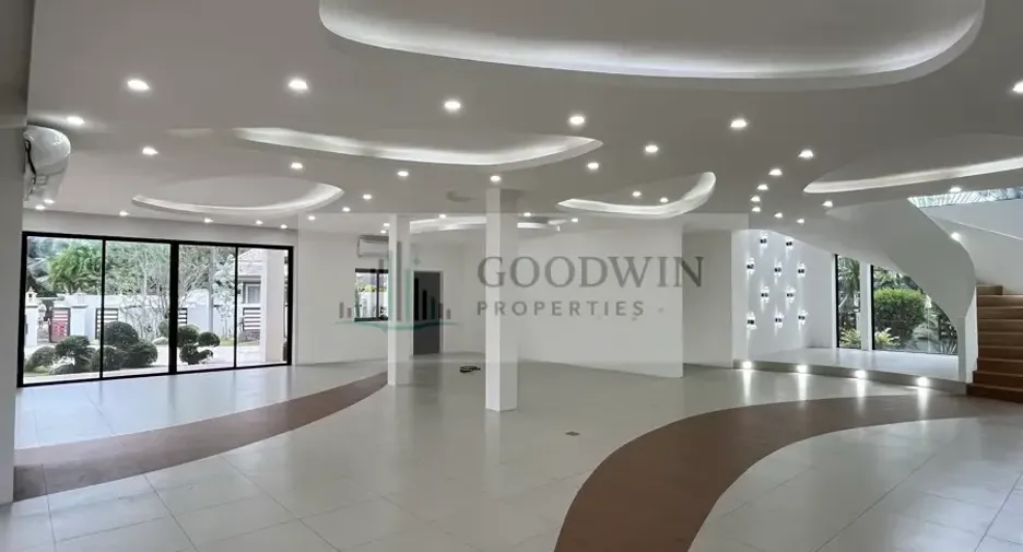 Condo en venta de 4 habitaciones en Huay Yai, Pattaya