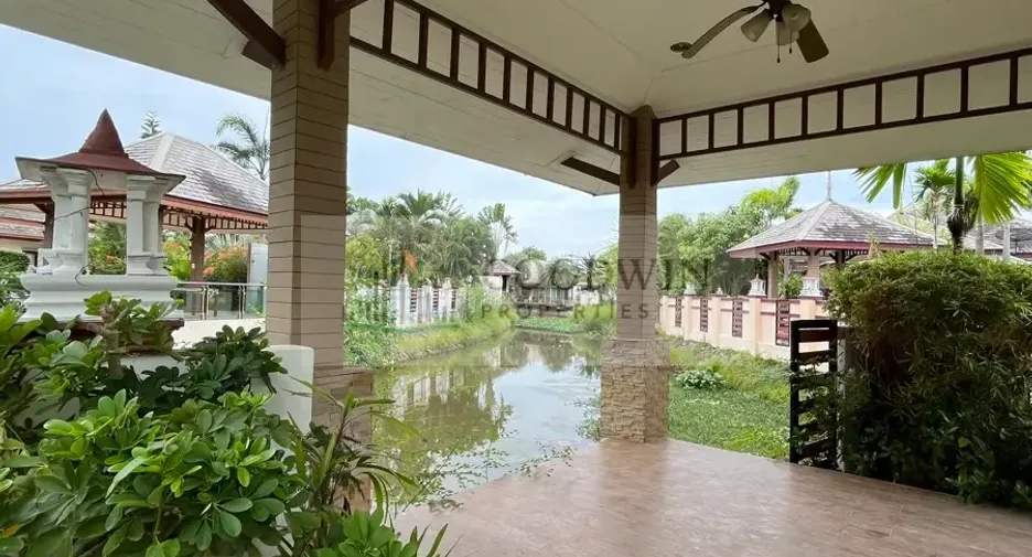 Condo en venta de 4 habitaciones en Huay Yai, Pattaya