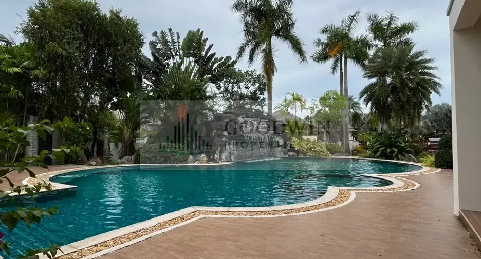Condo en venta de 4 habitaciones en Huay Yai, Pattaya