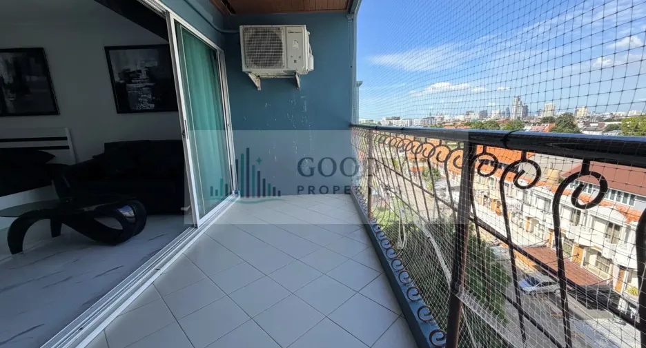 À louer et à vendre studio condo à South Pattaya, Pattaya