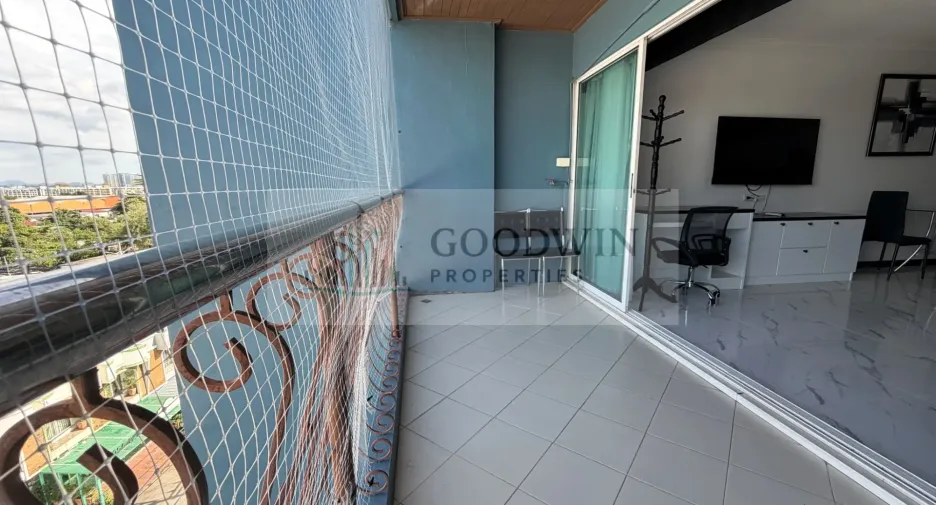 À louer et à vendre studio condo à South Pattaya, Pattaya