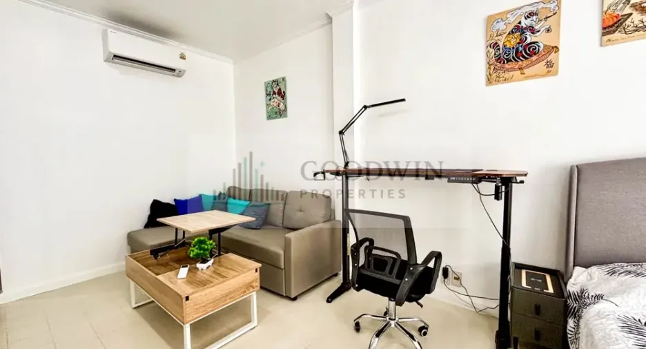 À louer et à vendre studio condo à Jomtien, Pattaya