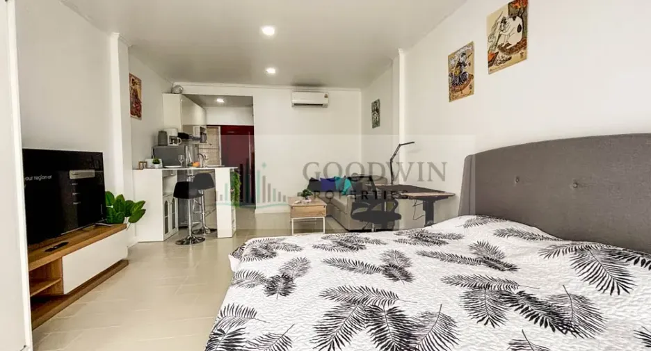 À louer et à vendre studio condo à Jomtien, Pattaya