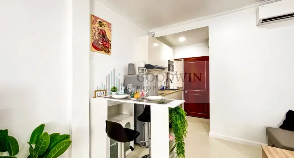 À louer et à vendre studio condo à Jomtien, Pattaya