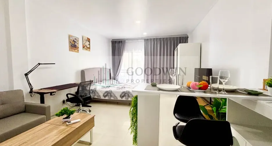 À louer et à vendre studio condo à Jomtien, Pattaya