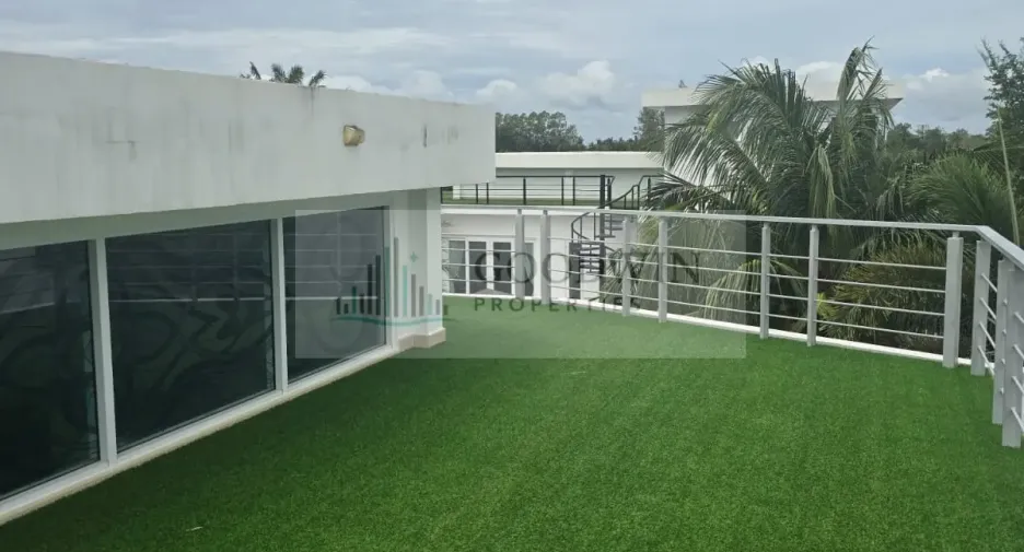 For sale 4 bedrooms house in Bang Saray, Pattaya