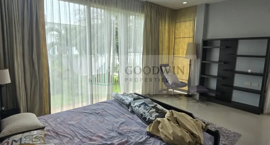For sale 4 bedrooms house in Bang Saray, Pattaya