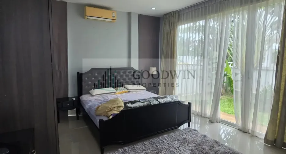 For sale 4 bedrooms house in Bang Saray, Pattaya