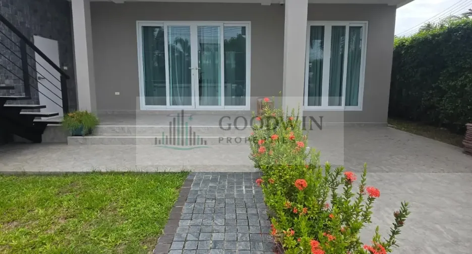 For sale 5 bedrooms house in Bang Saray, Pattaya