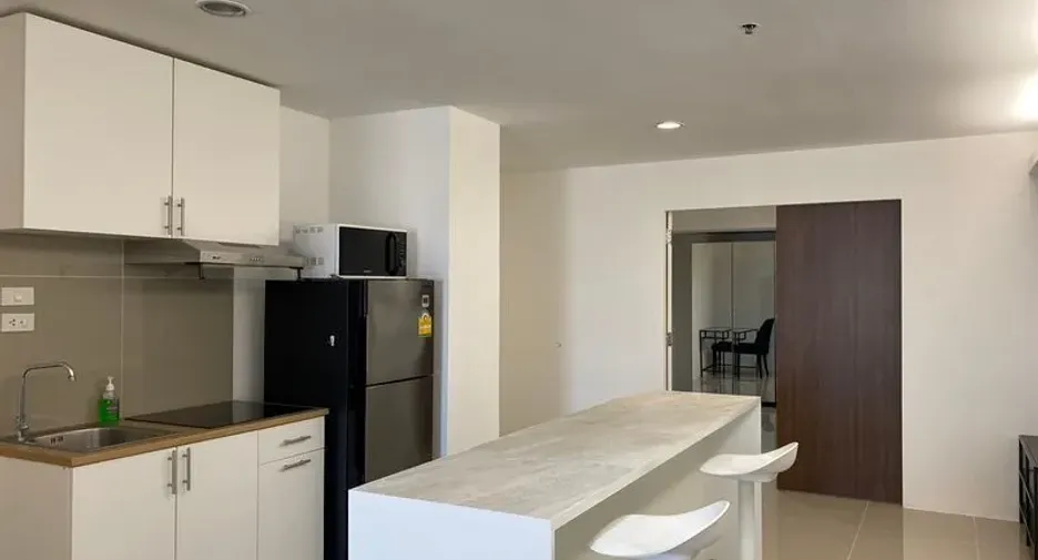 Wohnung zur Miete mit 2 Zimmer in Khlong Toei, Bangkok