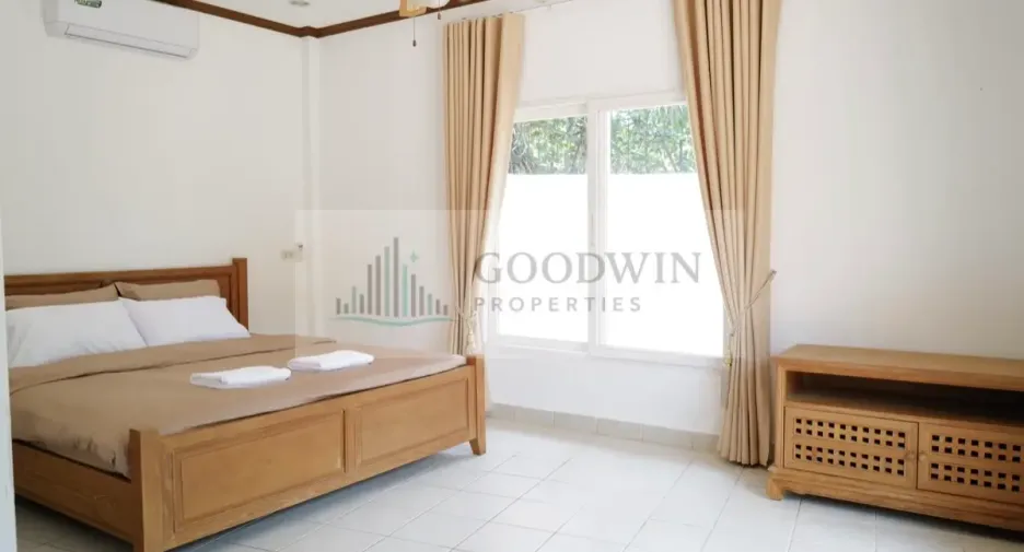 For rent 4 bedrooms house in East Pattaya, Pattaya
