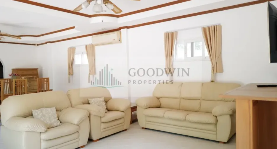 For rent 4 bedrooms house in East Pattaya, Pattaya