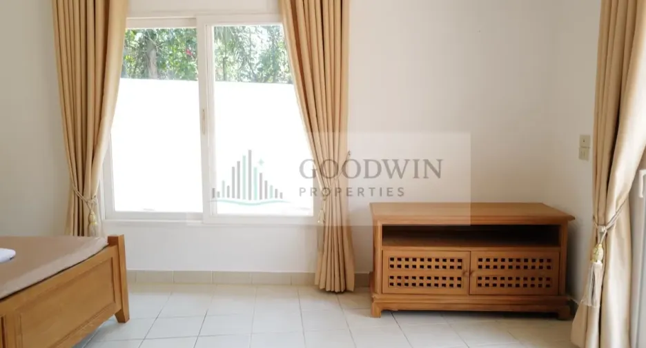 For rent 4 bedrooms house in East Pattaya, Pattaya