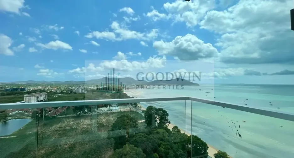 For rent そして for sale 3 ベッドルーム condo in Sattahip, Chonburi