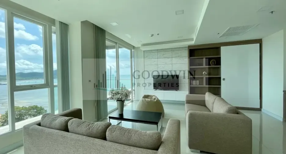 For rent そして for sale 3 ベッドルーム condo in Sattahip, Chonburi