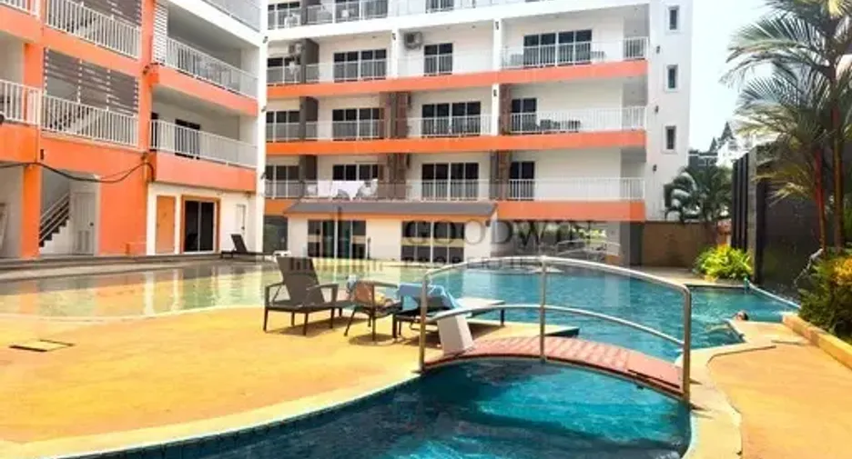 À louer et à vendre studio condo à Pratumnak, Pattaya