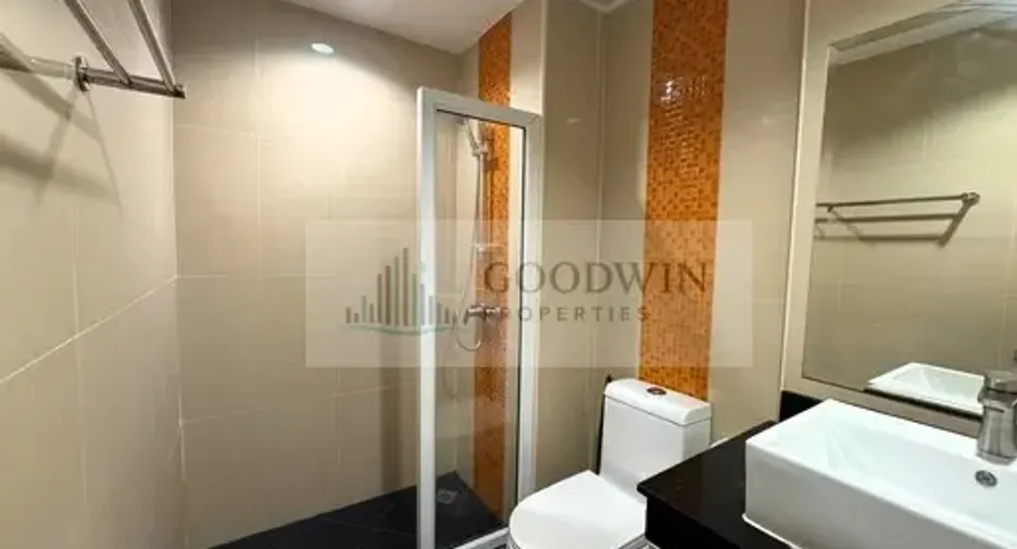 À louer et à vendre studio condo à Pratumnak, Pattaya