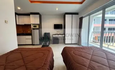 À louer et à vendre studio condo à Pratumnak, Pattaya