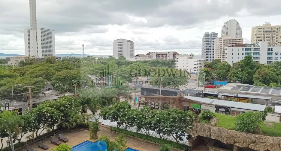 For sale 2 bedrooms condo in Pratumnak, Pattaya