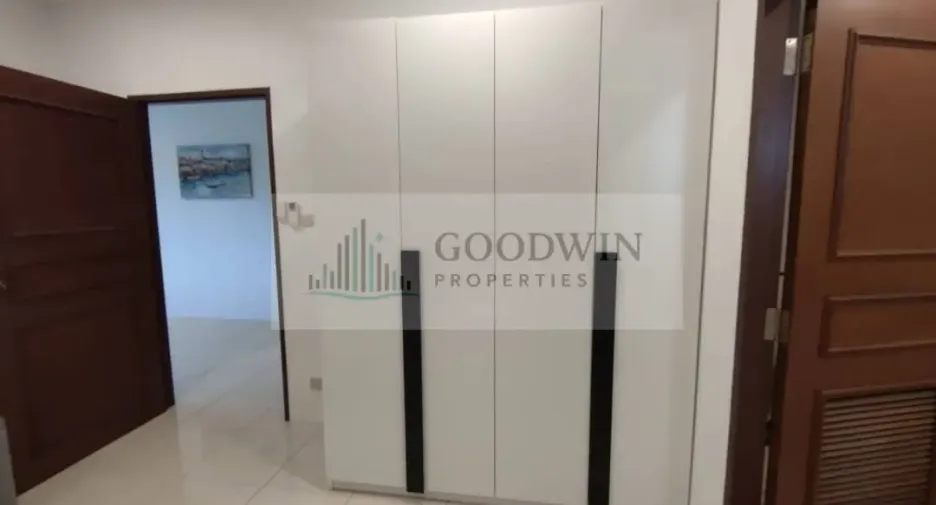 For sale 3 bedrooms condo in Pratumnak, Pattaya
